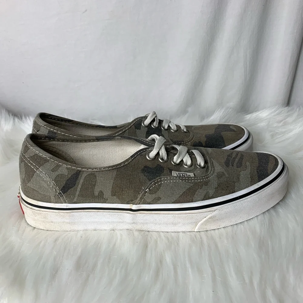 Vans | Unisex Camo Lace Up Shoes - Men’s Size 8 / Women’s Size 9.5 - Picture 2 of 11
